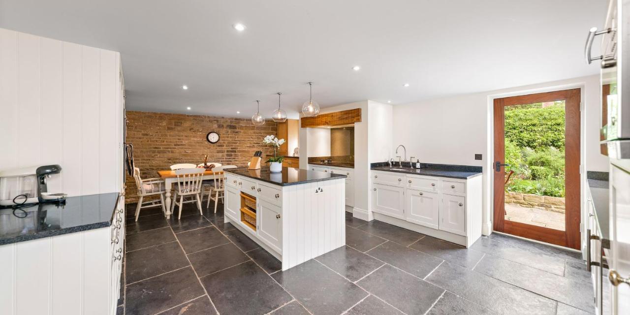 Chantry House Barnsley Extérieur photo